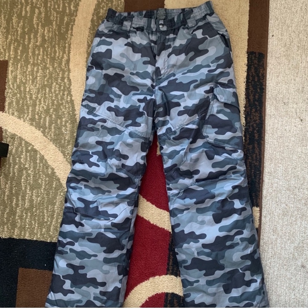 Boys size 18 snow pants